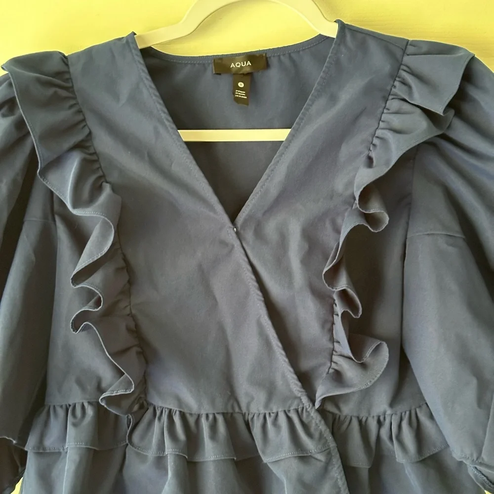 Women’s Aqua top size small navy blue - Picture 2 of 6